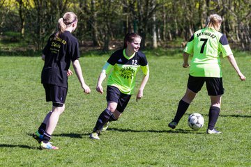 Bild 48 - Frauen SV Frisia 03 Risum Lindholm - Heider SV : Ergebnis: 8:0